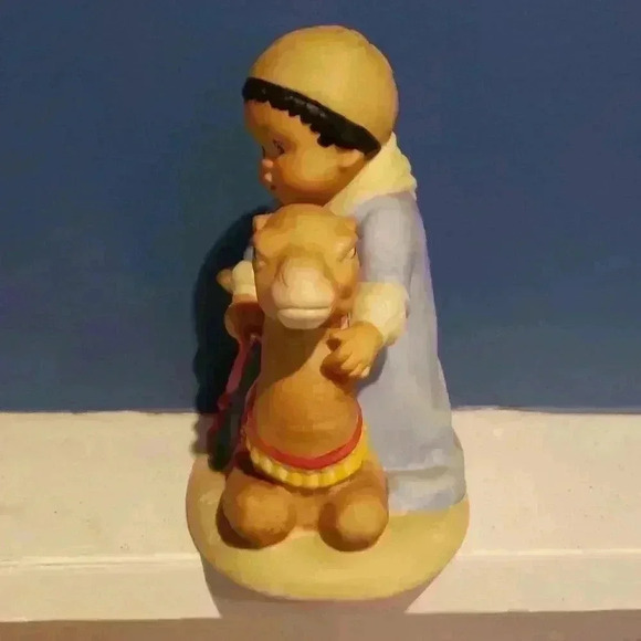 The U.N. Children Figurine-Khalil from Morocco - Picture 3 of 6